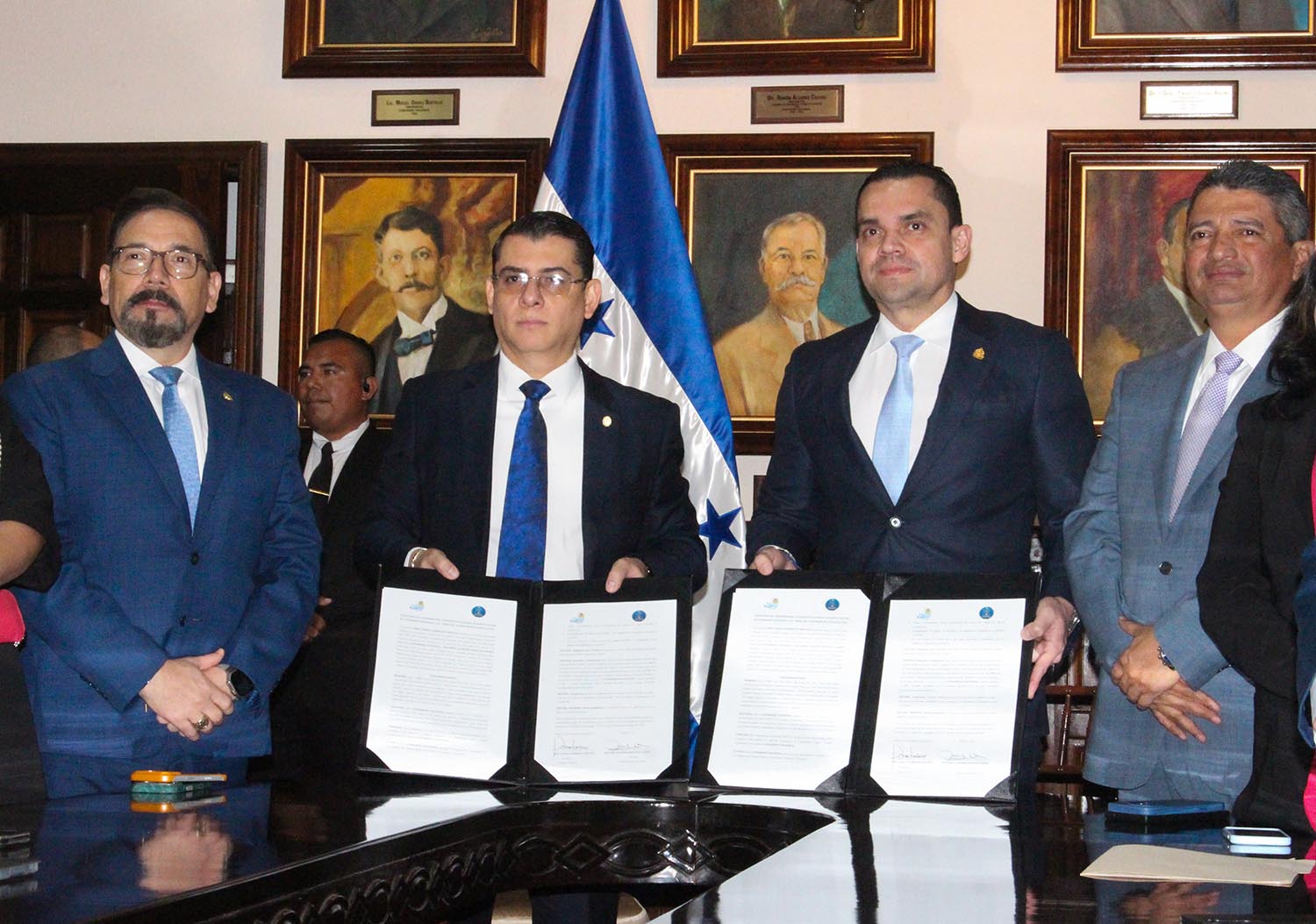 El Congreso Nacional y El TSC firman Convenio de Cooperación