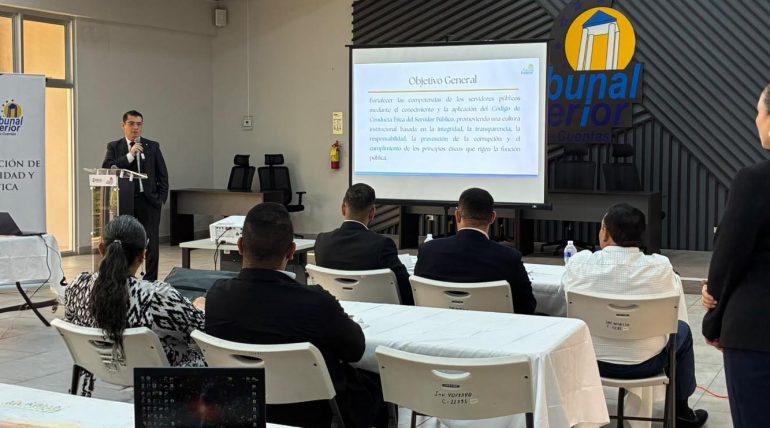 Capacitación a formadores de Probidad y Ética
