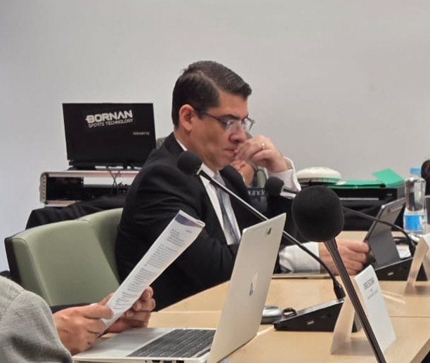 Magistrado Ricardo Montes en reunión OCDE-BID