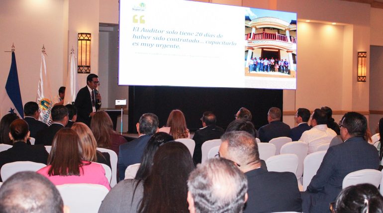 TSC promueve transparencia en el país